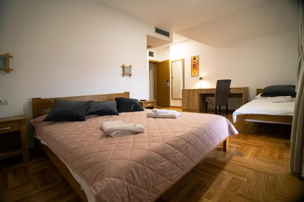 Lux Smestaj Ivanjicki Konaci Ivanjica Buitenkant foto