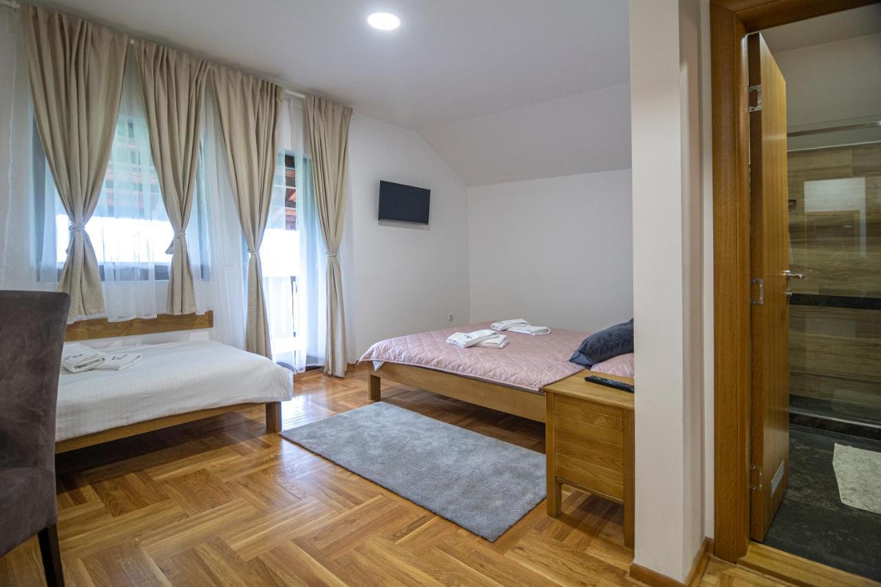 Lux Smestaj Ivanjicki Konaci Ivanjica Buitenkant foto