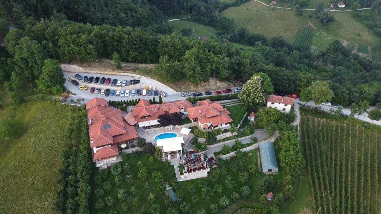 Lux Smestaj Ivanjicki Konaci Ivanjica Buitenkant foto